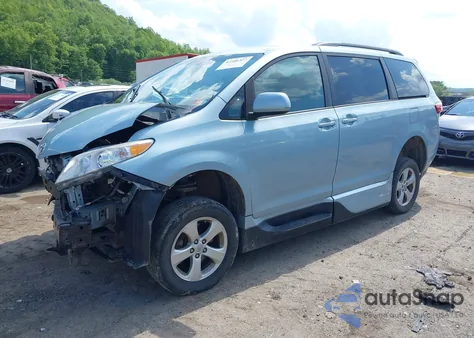 2015 Toyota Sienna Le 7 Passenger из США, поврежденный, VIN 5TDKK3DC0FS682828